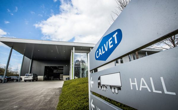 Calvet België specialist in bewerkingsmachines voor aluminium, PVC en staal